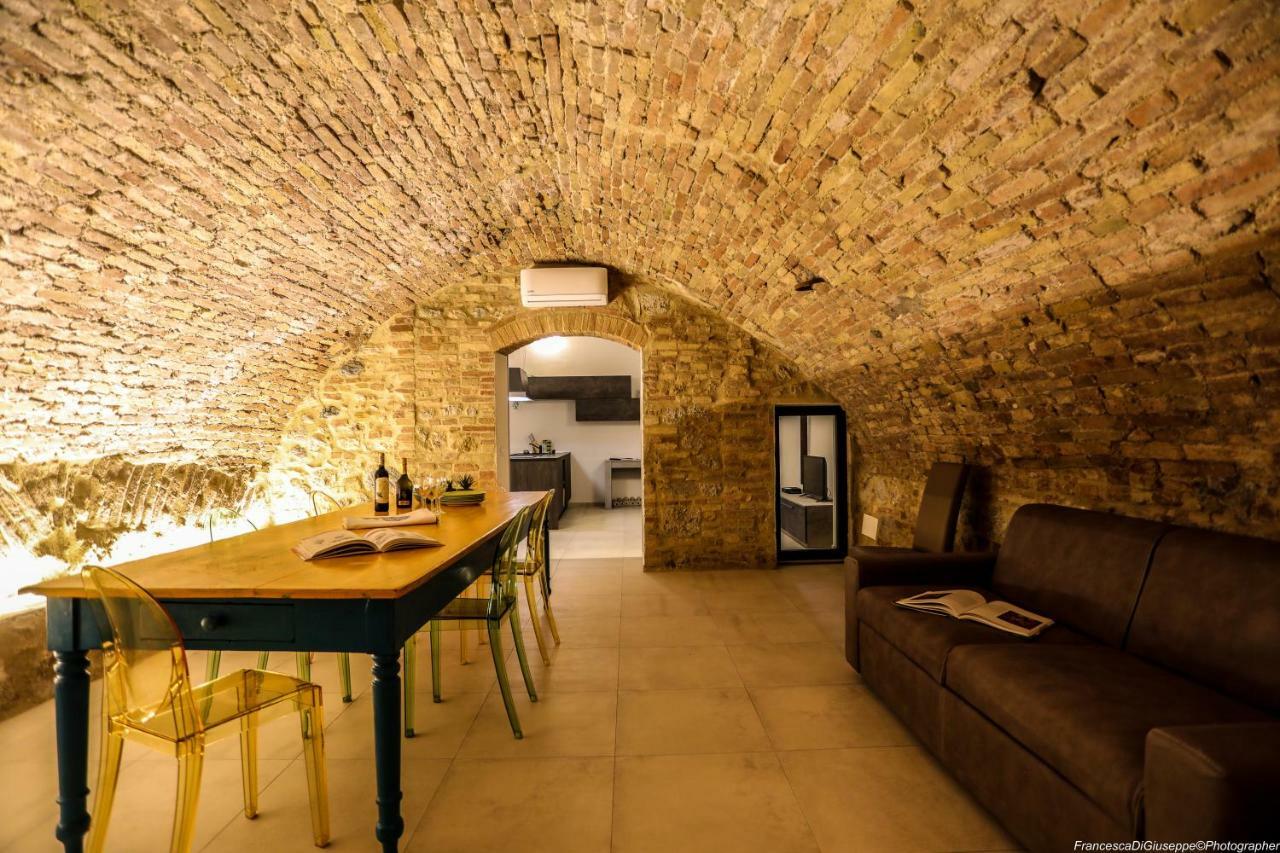 The Tower'S Garden Apartment San Gimignano Exterior photo