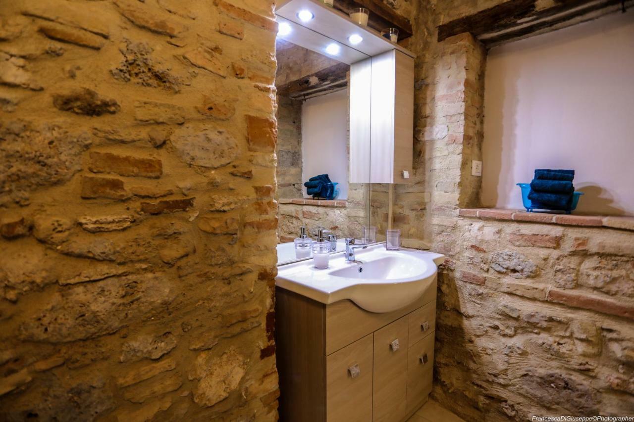 The Tower'S Garden Apartment San Gimignano Exterior photo